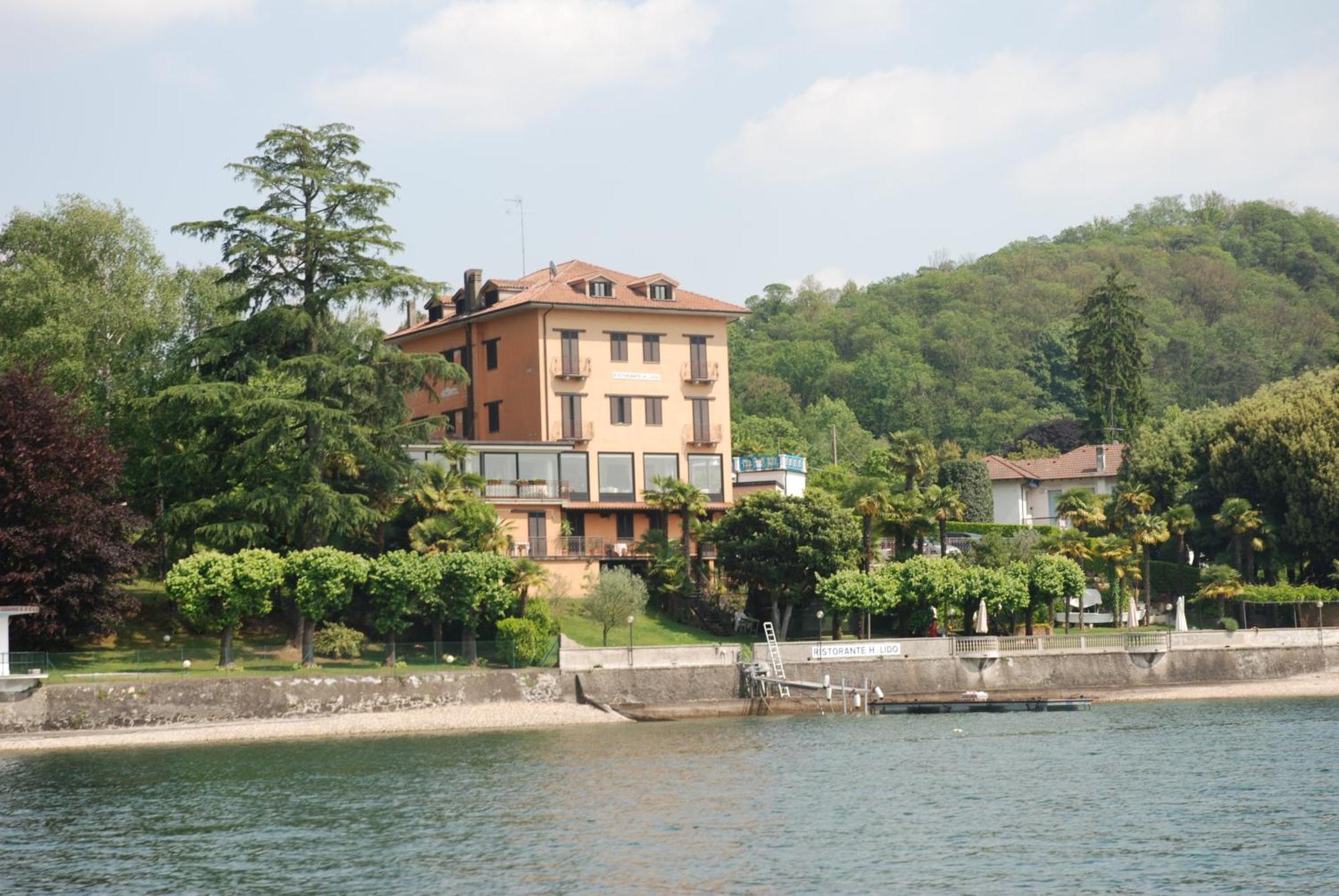 Hotel Lido Ranco Exterior photo